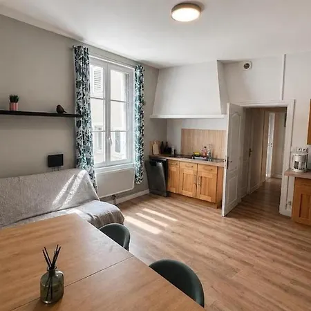 L'aparte Du Chateau Apartment *